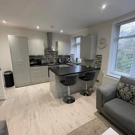 Spacious 2 Bedroom Apartment Liverpool Extérieur photo